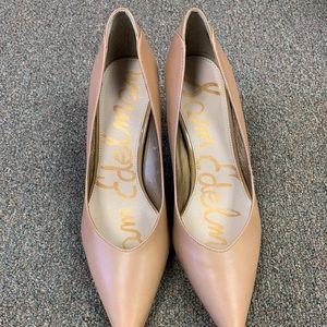 Sam Edelman tan pointed toe pump